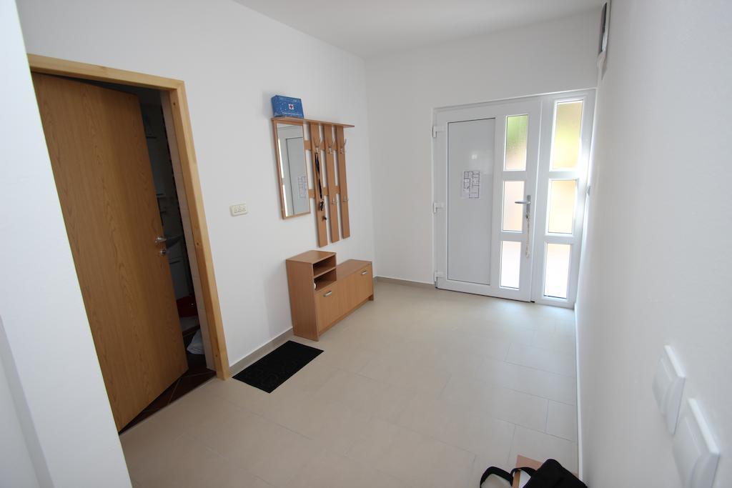 Apartment Natalia พูลา ห้อง รูปภาพ
